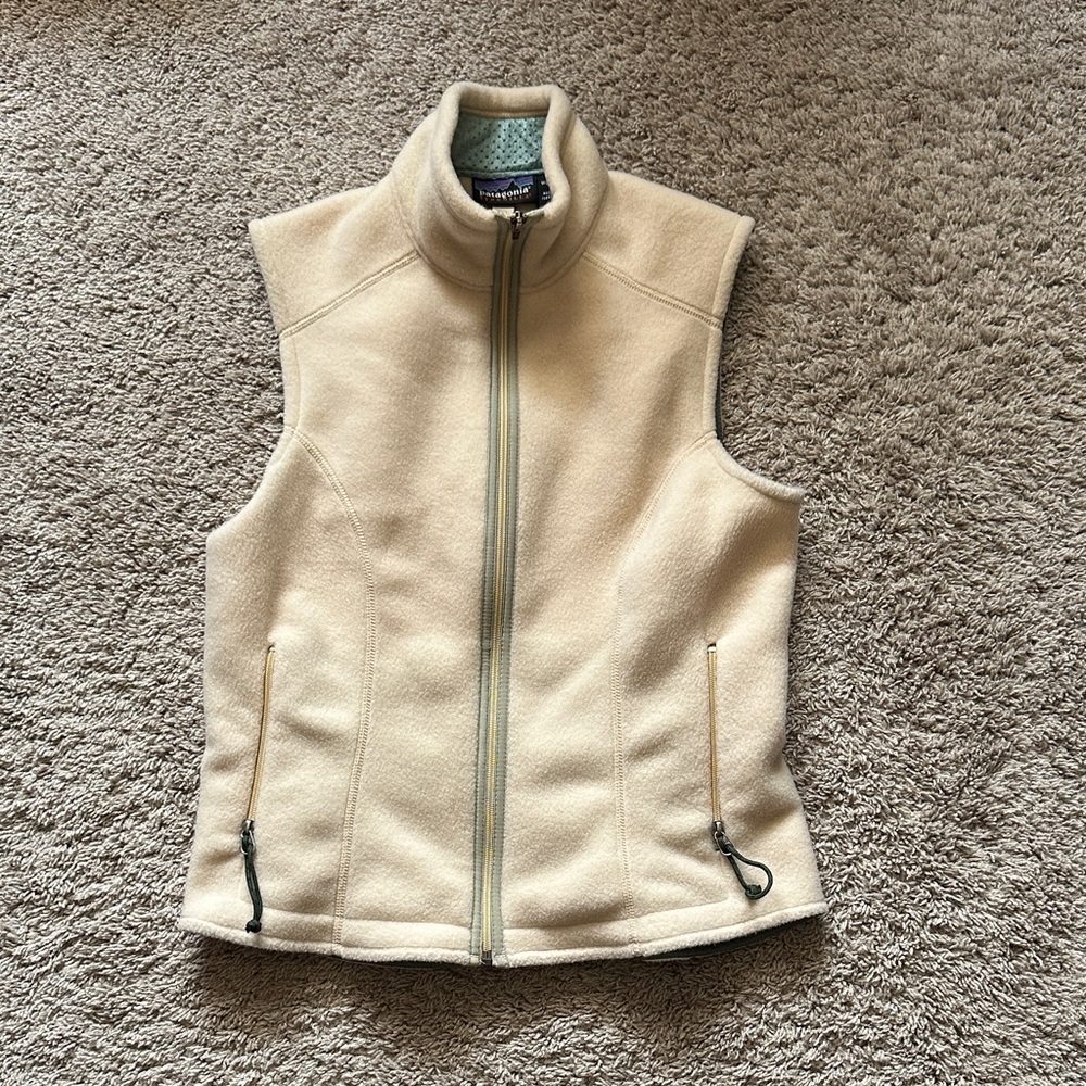 Patagonia Women's Beige Fleece Vest